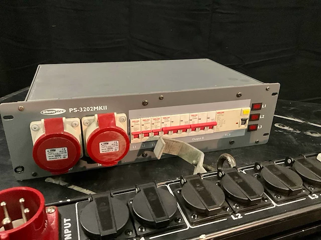 3 diverse powersupplies showtec - afbeelding 2 van  6