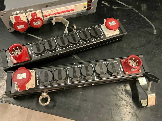 3 diverse powersupplies showtec - afbeelding 3 van  6