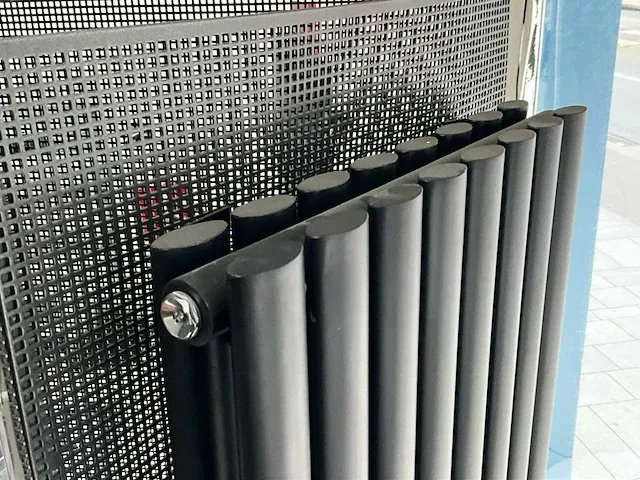 3 diverse radiatoren waaronder stelrad - afbeelding 5 van  5