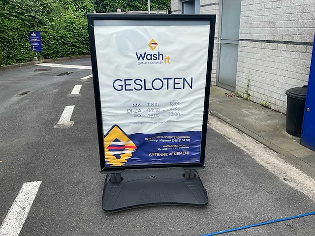 3 diverse reclameborden - afbeelding 2 van  6