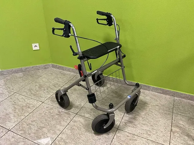 3 diverse rollators - afbeelding 9 van  10