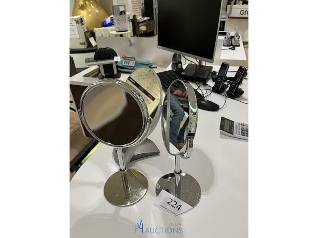 3 diverse spiegeltjes - afbeelding 1 van  3