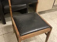 3 diverse stoelen - afbeelding 3 van  4
