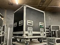 3 diverse verrijdbare flightcases, afm plm 68 x 59 x 82/85cm - afbeelding 4 van  5