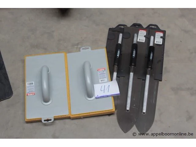 3 diverse vlakspanen plus 2 sponsen taliaplast - afbeelding 1 van  3