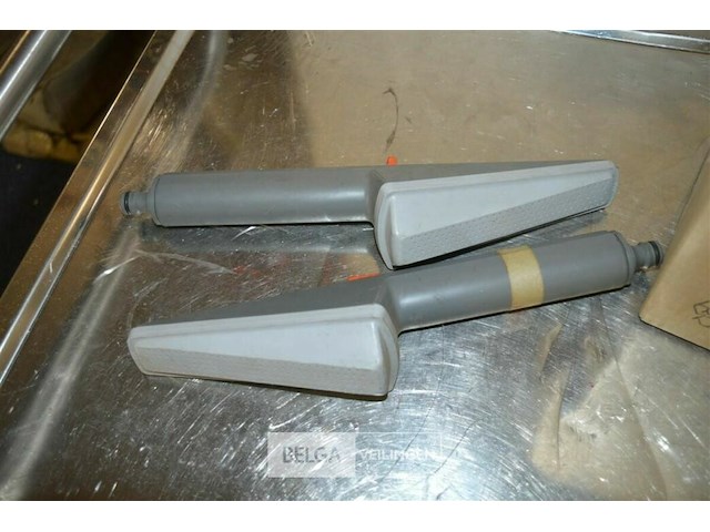 3 doosjes met gardena materialen - afbeelding 1 van  3