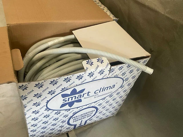 3 dozen met airco buizen tecnosystemi - afbeelding 1 van  7