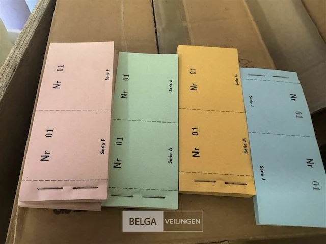 3 dozen nummers voor vestiaire - afbeelding 2 van  2