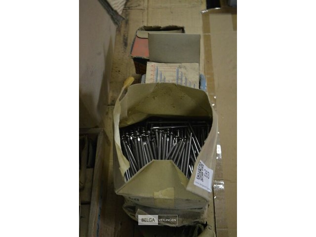 3 dozen staalnagels, 2 dozen verzinkte nagels - afbeelding 1 van  3