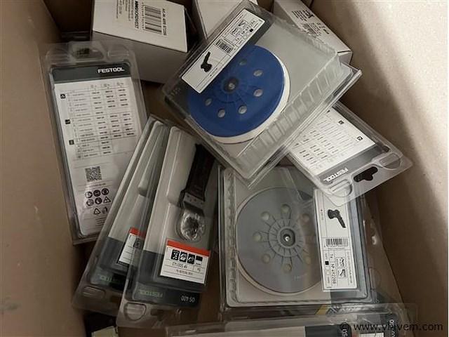 3 dozen, wo. inh. led's makita, lampjes gp enz. - afbeelding 2 van  4