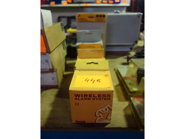 3 draadloze alarmsystemen en 2 rookmelders - afbeelding 1 van  2