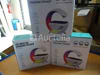 3 draadloze radio's multicolor oplader bt2301