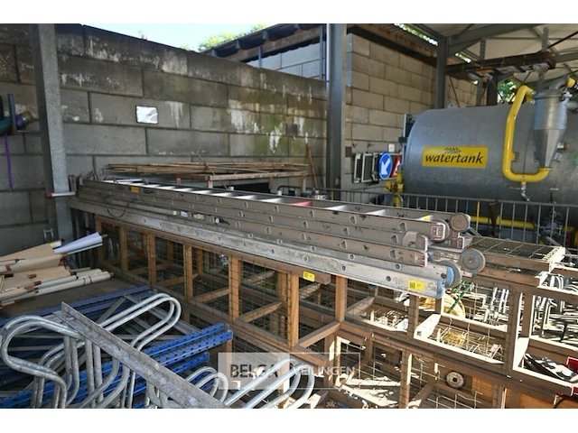3-dubbele aluminium ladder - afbeelding 3 van  4