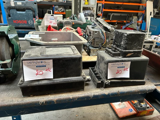 3 electriciteitsmeters - afbeelding 1 van  4