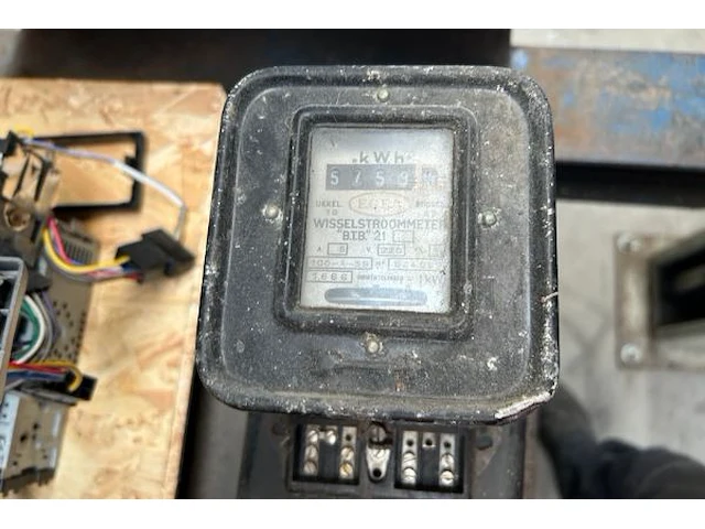 3 electriciteitsmeters - afbeelding 3 van  4