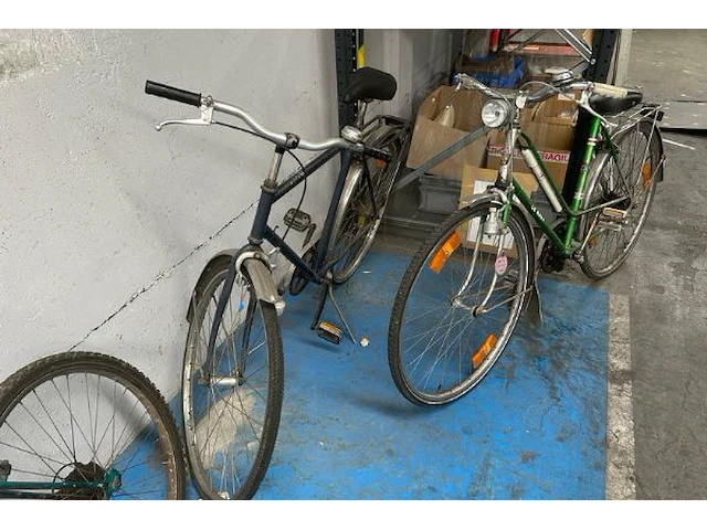 3 fietsen - afbeelding 2 van  4