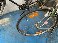 3 fietsen - afbeelding 3 van  4