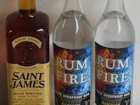 3 flessen à 100 en 70cl diverse rum 40%