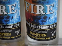 3 flessen à 100 en 70cl diverse rum 40% - afbeelding 3 van  3