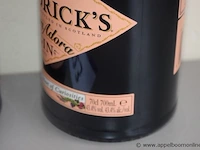 3 flessen à 70cl gin hendricks 43,4% - afbeelding 2 van  2