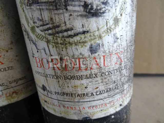 3 flessen bordeaux château bellevue 1982 - afbeelding 3 van  4
