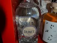 3 flessen filliers classic dry gin 50cl, 3 flessen the original hierbas de las dunas 50cl, 4 flessen original dunes premium gin 70cl (642,643,644) - afbeelding 5 van  5