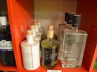 3 flessen geranium dry gin 70cl, 2 flessen crazy monday gin barrel aged 50cl, 4 flessen crazy monday gin 50cl (625,626,627)
