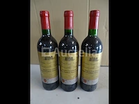 3 flessen saint-emilion grand barrail grand cru classé 1990 - afbeelding 1 van  3
