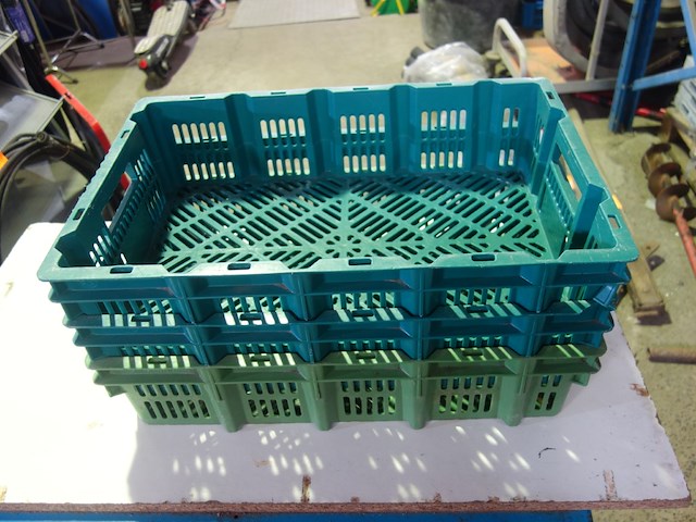 3 groene stapelbakken - afbeelding 1 van  2