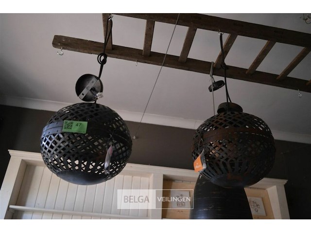 3 hanglampen - afbeelding 1 van  4