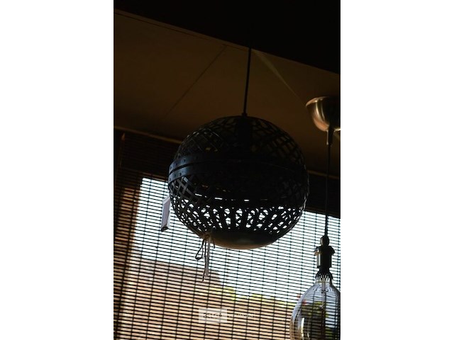 3 hanglampen - afbeelding 3 van  4