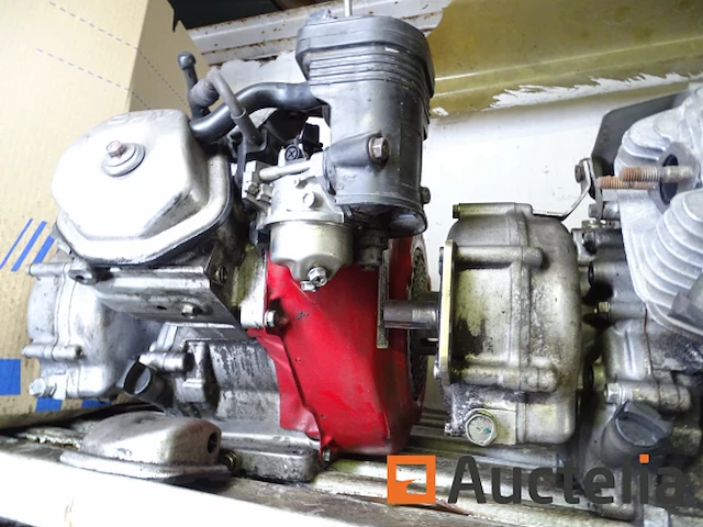 3 honda 270 cc motoren te reviseren - afbeelding 4 van  9