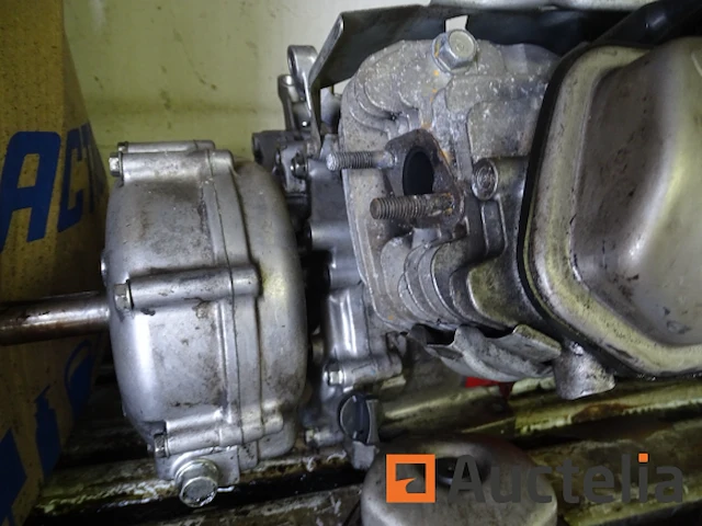 3 honda 270 cc motoren te reviseren - afbeelding 5 van  9