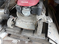 3 honda grasmaaiers - afbeelding 8 van  11
