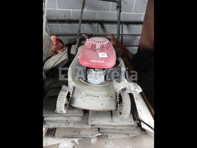 3 honda grasmaaiers - afbeelding 9 van  11