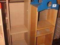 3 houten kasten - afbeelding 1 van  1