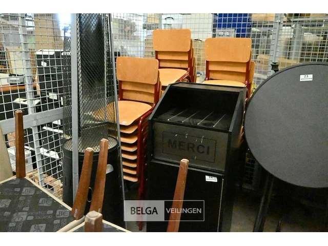 3 houten stoelen metalen voet - afbeelding 2 van  2