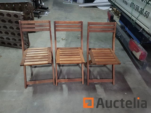 3 houten stoelen - afbeelding 1 van  1