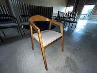 3 houten stoelen - afbeelding 2 van  5