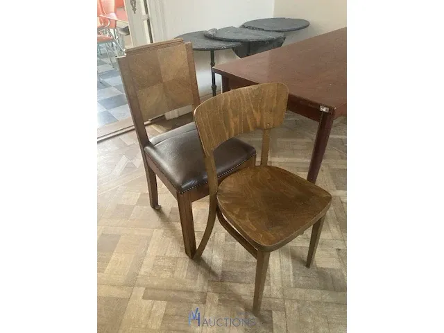 3 houten tafels met 10 stoelen - afbeelding 5 van  8