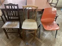3 houten tafels met 10 stoelen - afbeelding 7 van  8