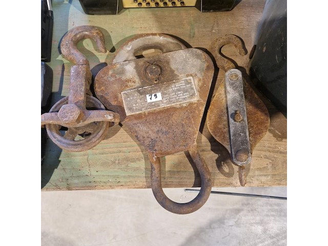 3 industriele katrollen - afbeelding 1 van  1