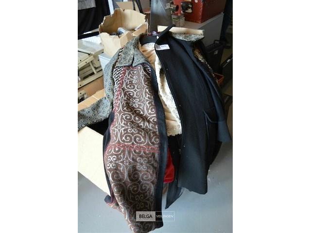 3 jassen div merken mt 46 - afbeelding 1 van  4