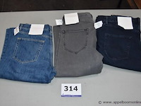 3 jeansbroeken maat 31-34 - afbeelding 1 van  4