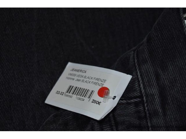 3 jeansbroeken maat 32-32 - afbeelding 2 van  2