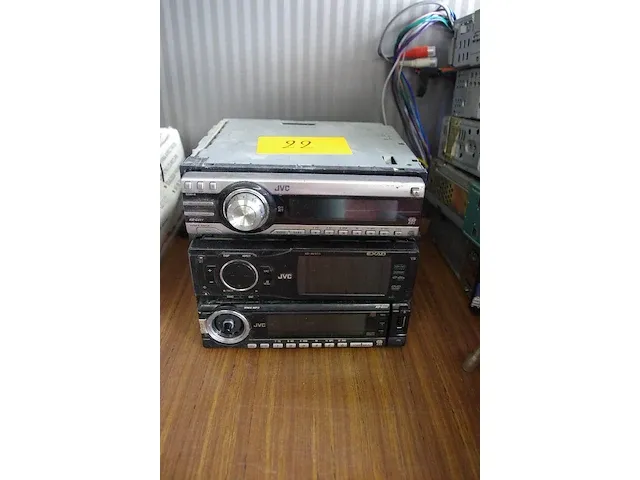 3 jvc autoradio's - afbeelding 1 van  1