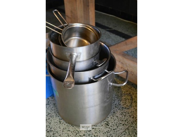 3 ketels + 3 pannen met gebruik sporen - afbeelding 3 van  3