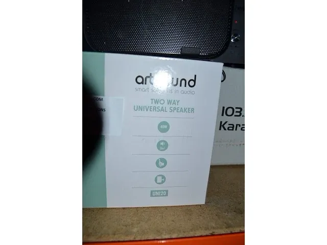3 klankboxen p&a x-class 100fw 80hm, 2 speakers 40w met muurbeugel art sound, versterker skytronic - afbeelding 9 van  10