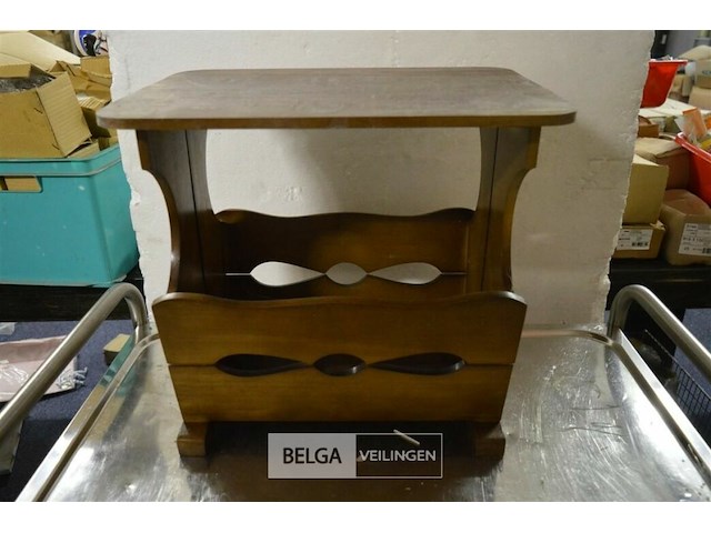 3 krantenbakken - afbeelding 1 van  4