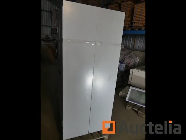 3 metaal kasten die deuren openen - afbeelding 4 van  6